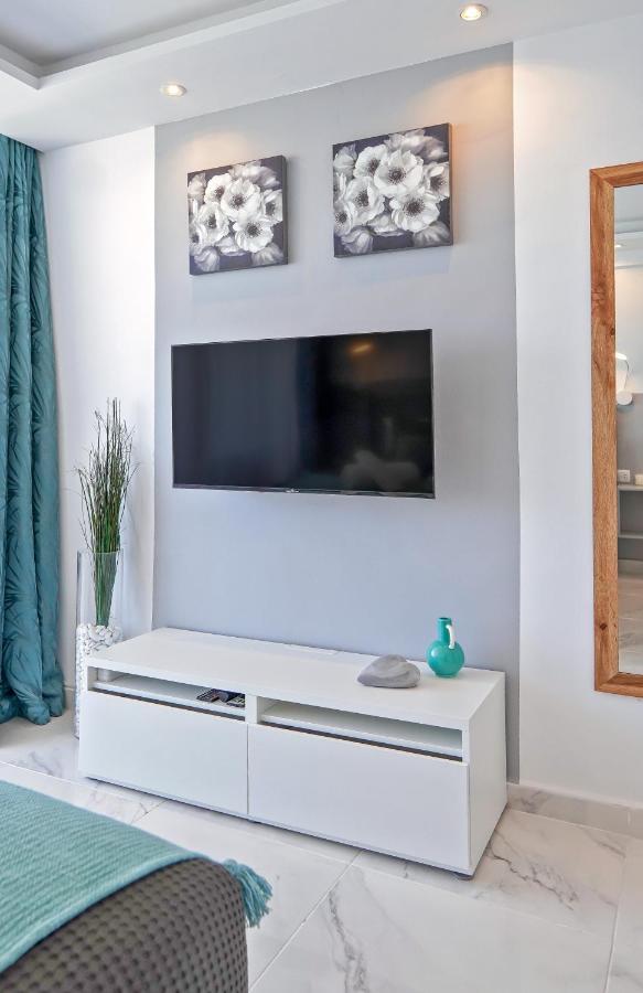 Modern Studio With A Sea View And Pool Access Ponderosa 801 Playa de las Américas Exterior foto