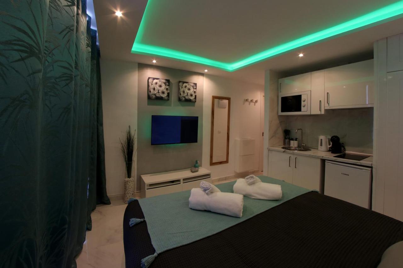 Modern Studio With A Sea View And Pool Access Ponderosa 801 Playa de las Américas Exterior foto